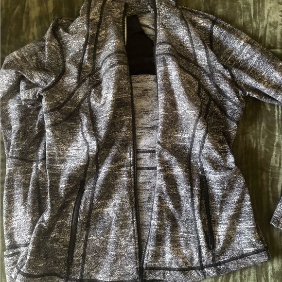 Lululemon Define Jacked (Full Zip) - Picture 5 of 6